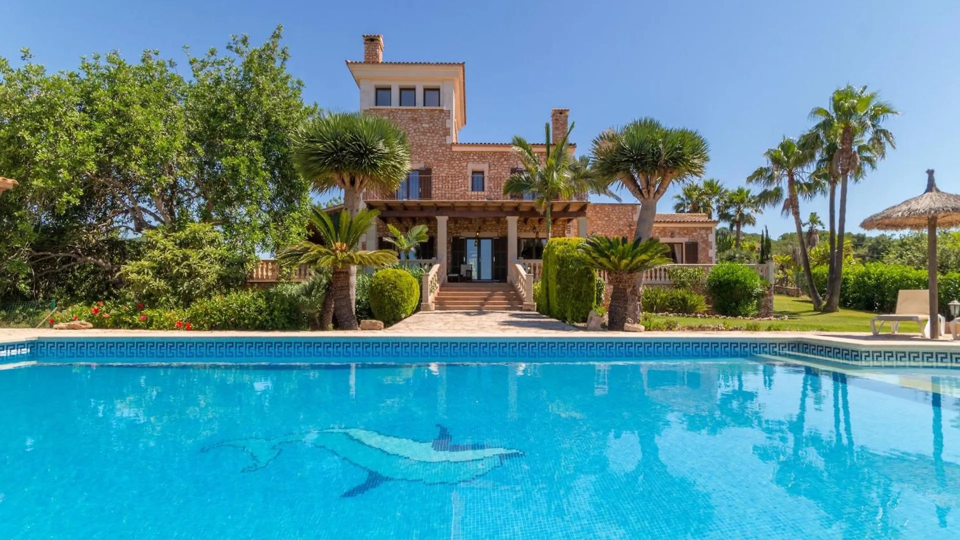 Spacious 5-Bedroom Villa In Mallorca Felanitx