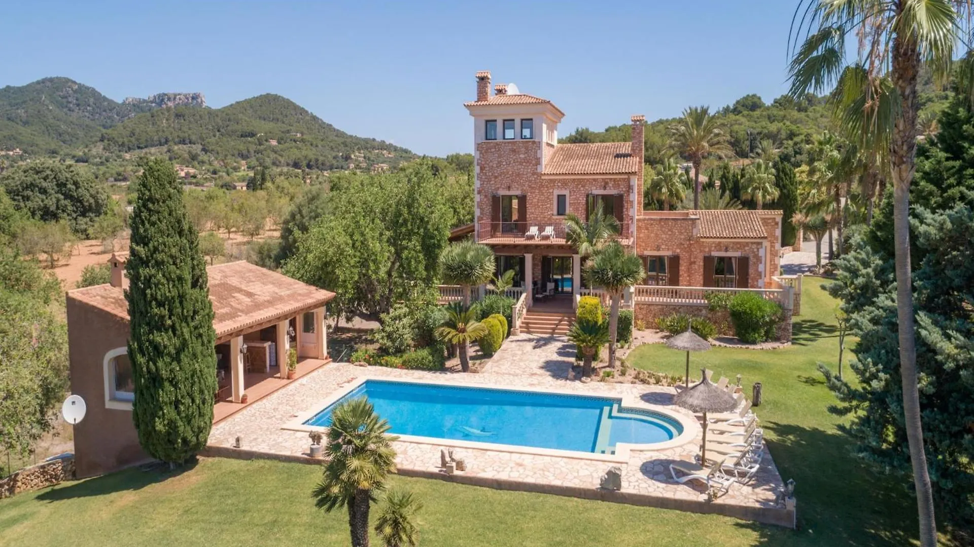 Spacious 5-Bedroom Villa In Mallorca Felanitx