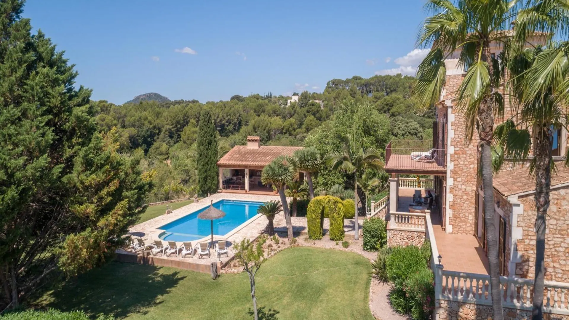 Spacious 5-Bedroom Villa In Mallorca Felanitx