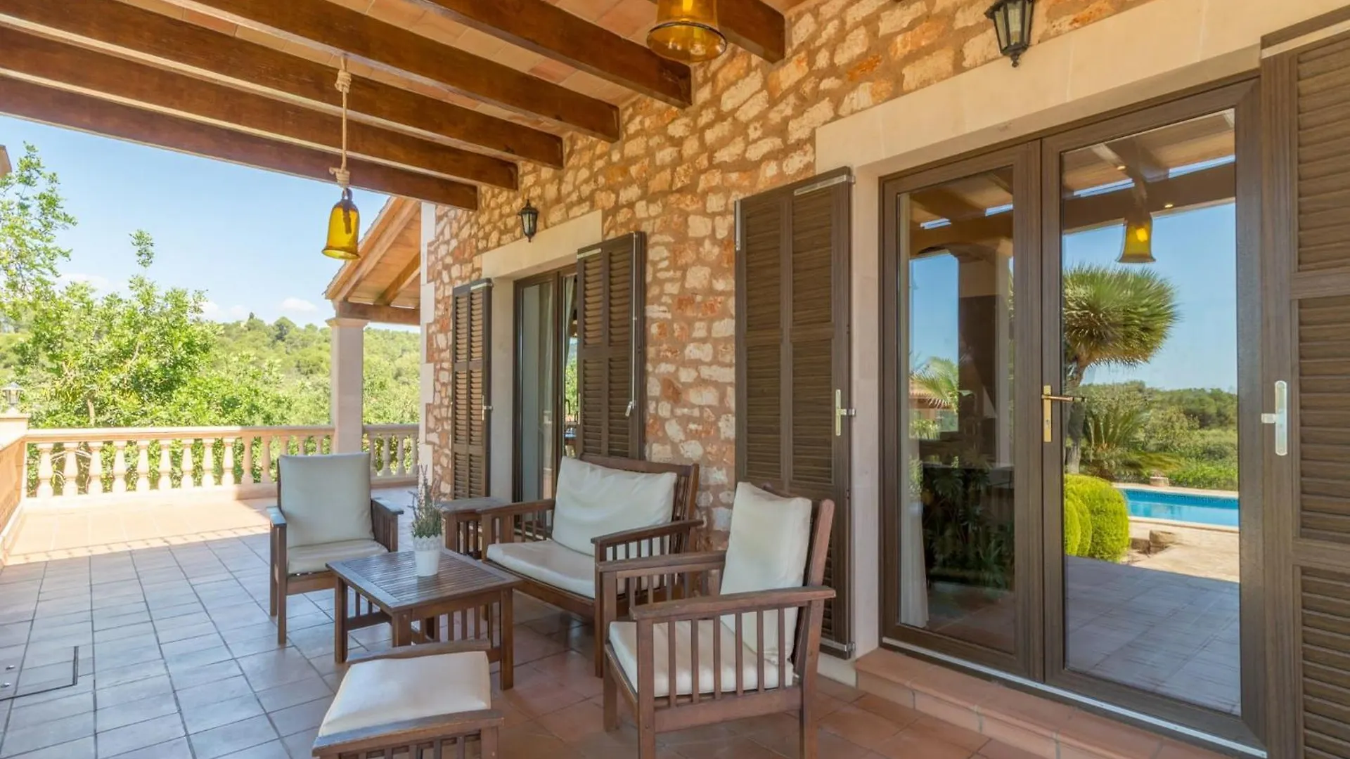 Spacious 5-Bedroom Villa In Mallorca Felanitx