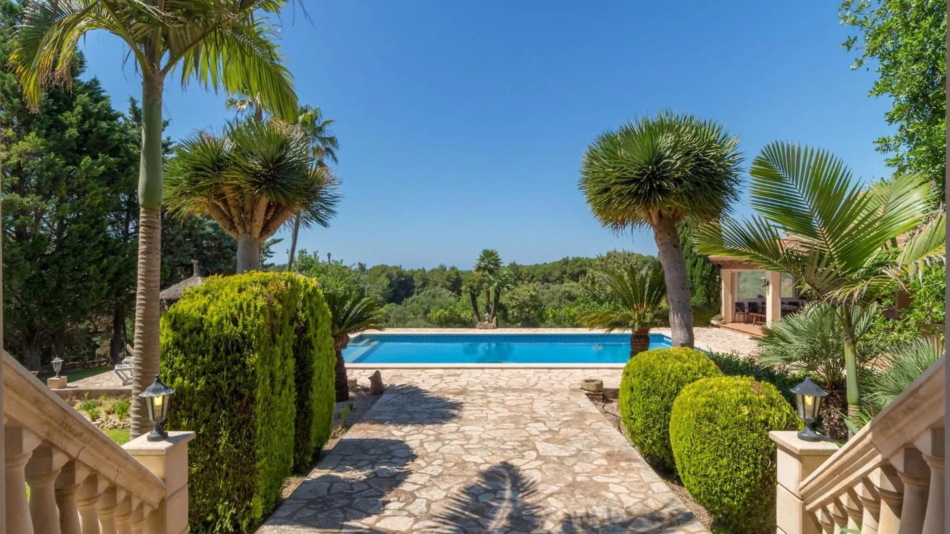 Spacious 5-Bedroom Villa In Mallorca Felanitx 0*,  Španělsko